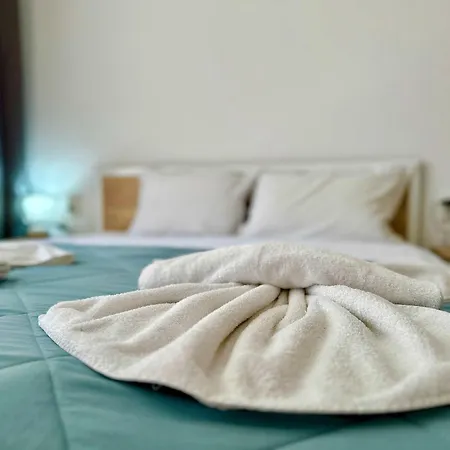 Apartment Cozy Couple In Gerber 2 By Menada *